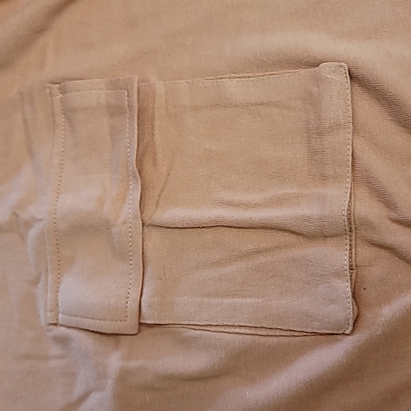 Fashion Nova Shirt Sleeve Pocket Tee, Size M - Picture 4 of 5